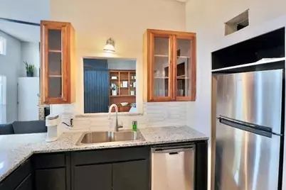 2708 McCart Avenue, Fort Worth, TX 76110 - Photo 11