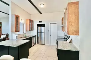 2708 McCart Ave, Fort Worth, TX 76110 - Photo 9