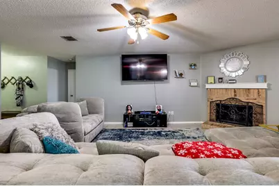 3452 Quannah Drive, Grand Prairie, TX 75052 - Photo 11