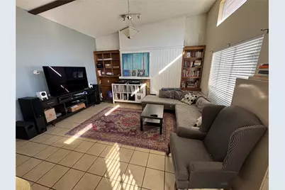 2714 McCart Avenue #2712, Fort Worth, TX 76110 - Photo 3