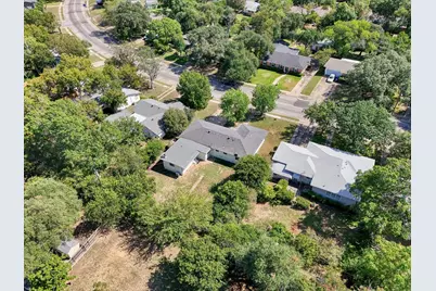 1325 Sunset Street, Waco, TX 76710 - Photo 37