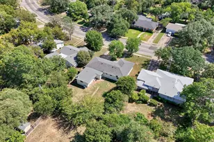 1325 Sunset St, Waco, TX 76710 - Photo 37