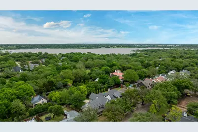 7233 Brennans Drive, Dallas, TX 75214 - Photo 31