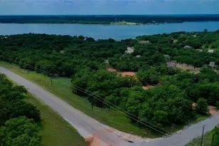 399 Nocona Dr, Nocona, TX 76255 - Photo 1