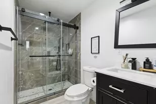 909 Bayonne St, Dallas, TX 75212 - Photo 9