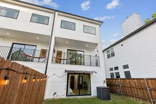 909 Bayonne St, Dallas, TX 75212 - Photo 37