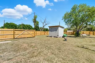 801 Carolina St, Graham, TX 76450 - Photo 27