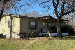 1048 Red Bird, Seven Points, TX 75143 - Photo 1