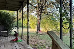 1048 Red Bird, Seven Points, TX 75143 - Photo 3