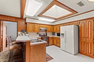 201 Isle of View Dr, Tool, TX 75143 - Photo 9