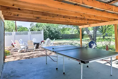 809 E Highway Street, Fredericksburg, TX 78624 - Photo 23