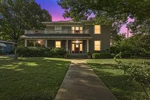 900 Park Dr, Hillsboro, TX 76645 - Photo 1