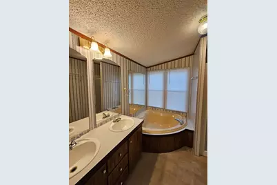 128 Arunda Court, Weatherford, TX 76085 - Photo 17