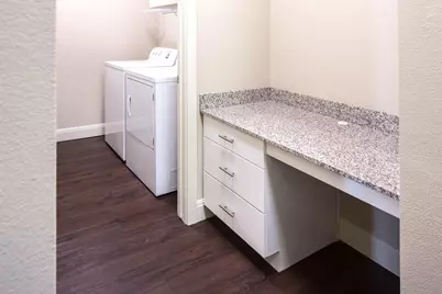 801 N Bishop Avenue #1-308, Dallas, TX 75208 - Photo 5