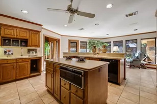 4708 Shady Ridge Ct, Fort Worth, TX 76109 - Photo 11