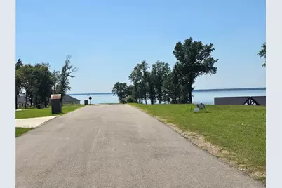 733 Clubview Drive, Mabank, TX 75143 - Photo 5