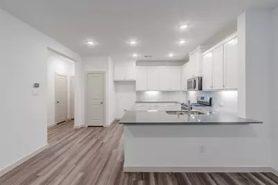 682 Vista Oaks Road, Lewisville, TX 75067 - Photo 7