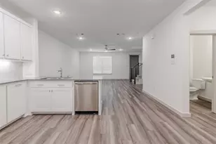 682 Vista Oaks Rd, Lewisville, TX 75067 - Photo 9