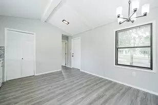 106 Creekwood Dr, Mabank, TX 75156 - Photo 9