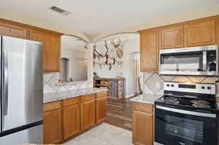 2109 Valley Dr, Weatherford, TX 76087 - Photo 9