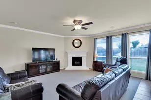 3172 Serpis, Grand Prairie, TX 75054 - Photo 13