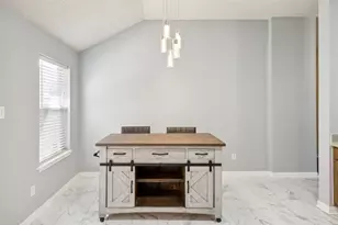 200 Lincoln Ln, Crowley, TX 76036 - Photo 13