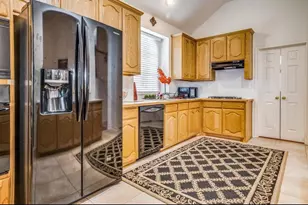 5231 Kathryn Dr, Grand Prairie, TX 75052 - Photo 7