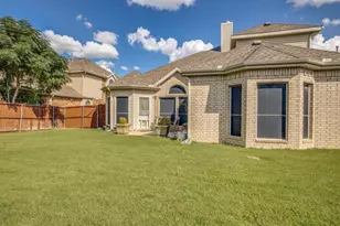 5231 Kathryn Dr, Grand Prairie, TX 75052 - Photo 15