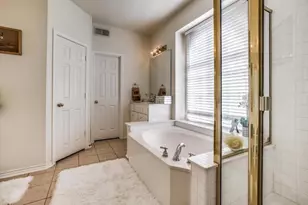 5231 Kathryn Dr, Grand Prairie, TX 75052 - Photo 13