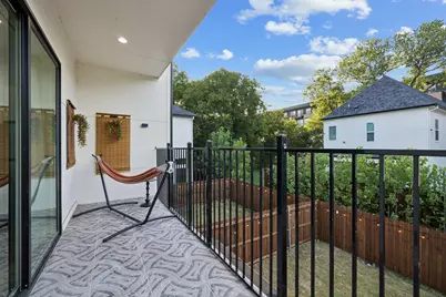 907 Bayonne Street, Dallas, TX 75212 - Photo 35