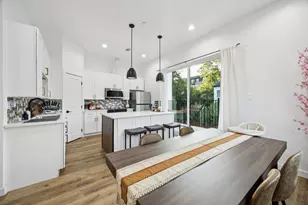 907 Bayonne St, Dallas, TX 75212 - Photo 11