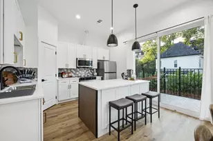 907 Bayonne St, Dallas, TX 75212 - Photo 13