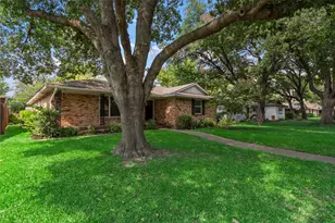 8405 Bocowood Dr, Dallas, TX 75228 - Photo 37