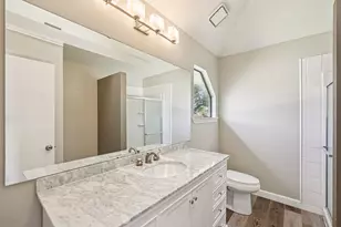 758 Red Oak Dr, Lewisville, TX 75067 - Photo 3