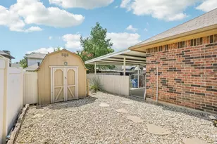 758 Red Oak Dr, Lewisville, TX 75067 - Photo 11