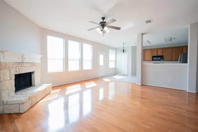 524 Zachum Drive, Arlington, TX 76002 - Photo 9