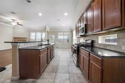 917 Park Place Lane, McKinney, TX 75071 - Photo 9