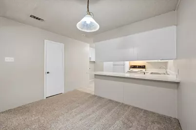 1803 Harry Court #B, Arlington, TX 76012 - Photo 9
