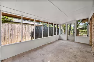 1803 Harry Ct, Arlington, TX 76012 - Photo 19