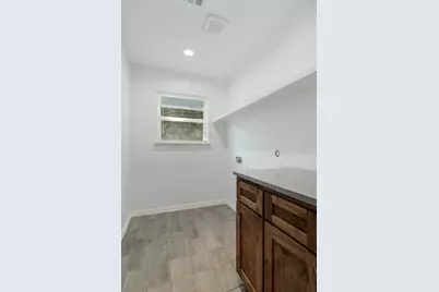 610 W Austin Street, Paris, TX 75460 - Photo 17