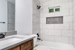 610 W Austin St, Paris, TX 75460 - Photo 7