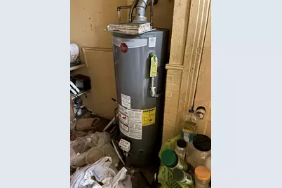 912 Sycamore Terrace, Fort Worth, TX 76104 - Photo 13