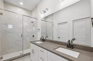 2610 Kimsey Dr, Dallas, TX 75235 - Photo 21