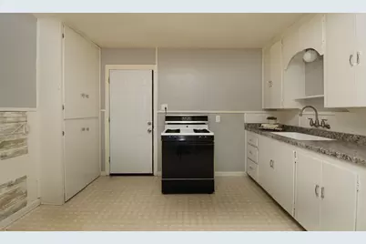 910 Liberty Street, Weatherford, TX 76086 - Photo 9