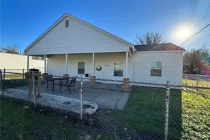 311 W Franklin St, Alvord, TX 76225 - Photo 3