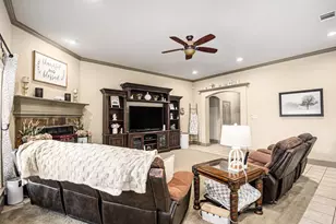 1733 Colorado Dr, Burleson, TX 76028 - Photo 7