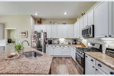 9020 Kingston Drive, Denton, TX 76207 - Photo 5