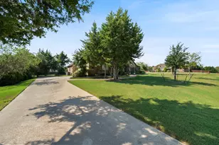 5610 Judy Dr, Midlothian, TX 76065 - Photo 3