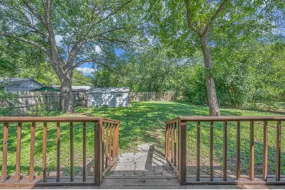 302 E Center Street, Lorena, TX 76655 - Photo 25