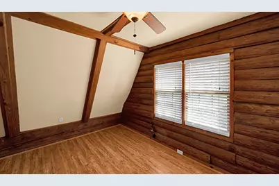 302 E Center Street, Lorena, TX 76655 - Photo 23